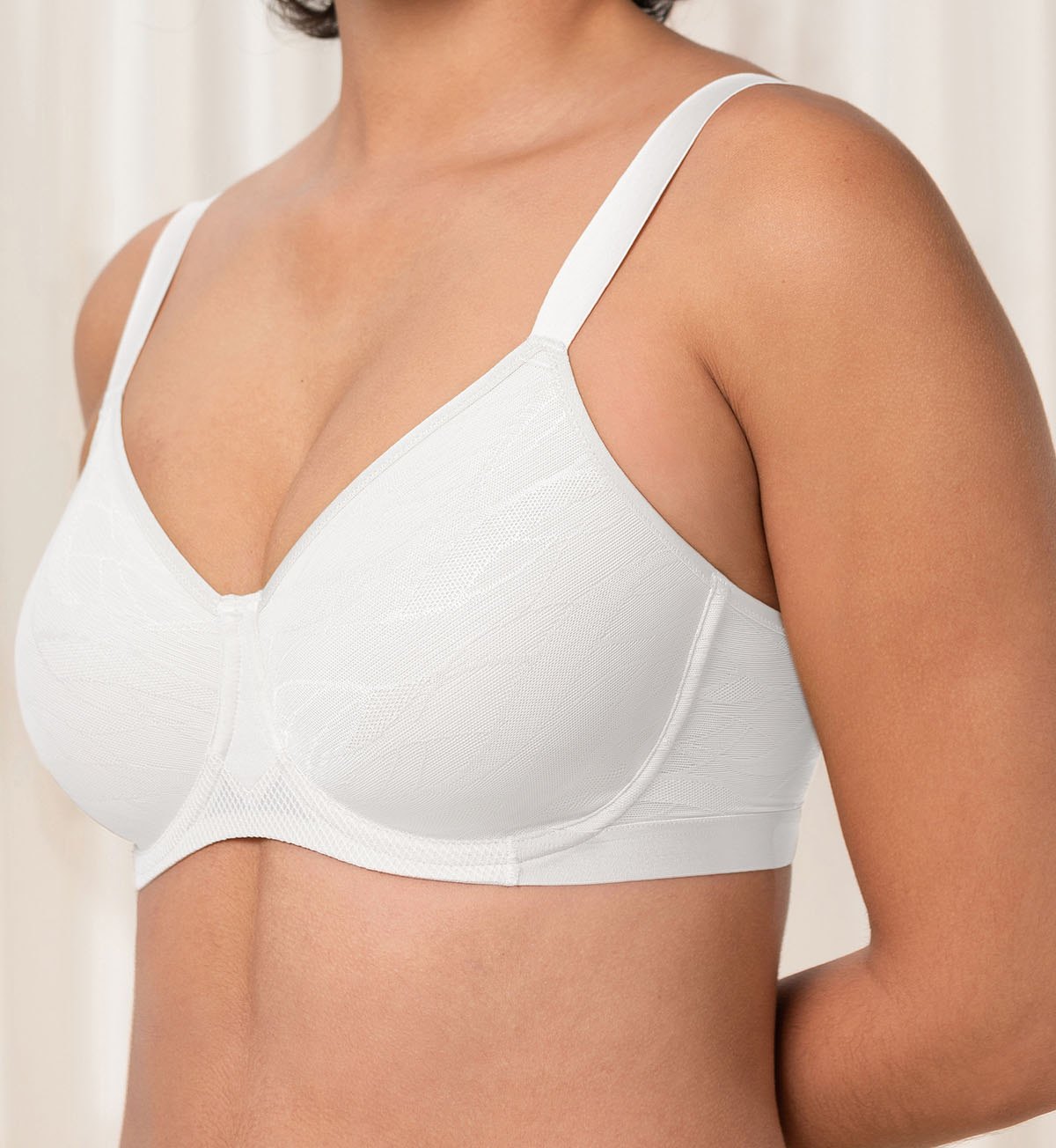 AIRY SENSATION MINIMISER BRA