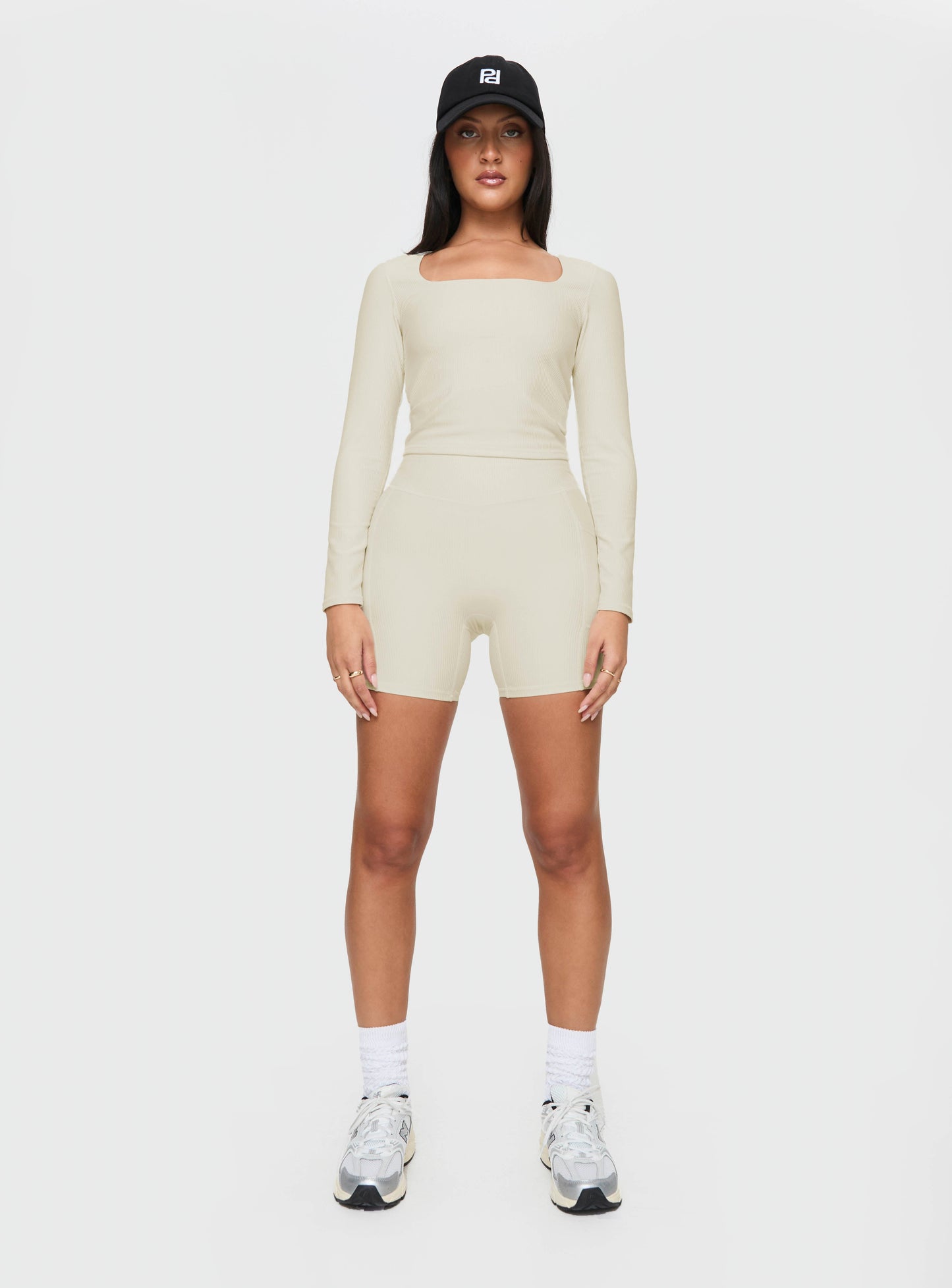 Thriving Activewear Top Latte