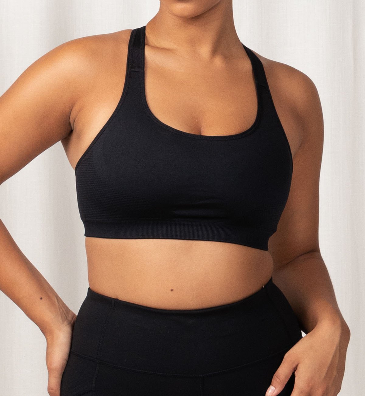 TRIACTION SEAMFREE CROP TOP