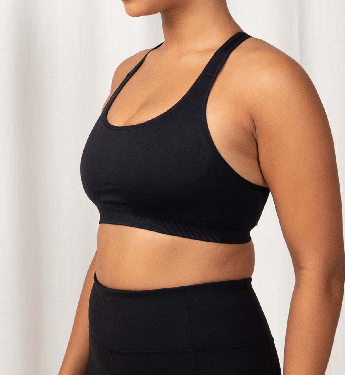 TRIACTION SEAMFREE CROP TOP