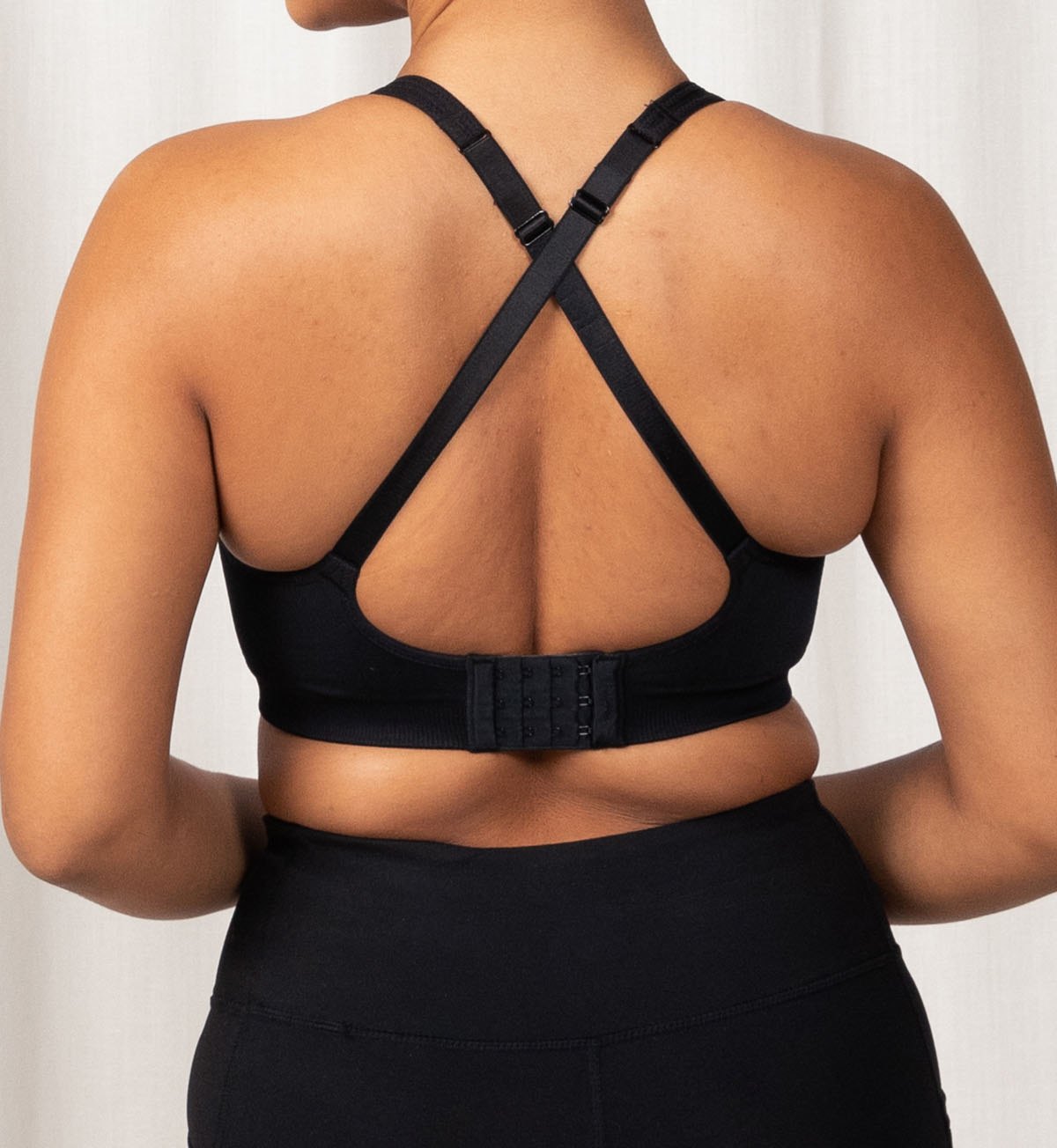 TRIACTION SEAMFREE CROP TOP