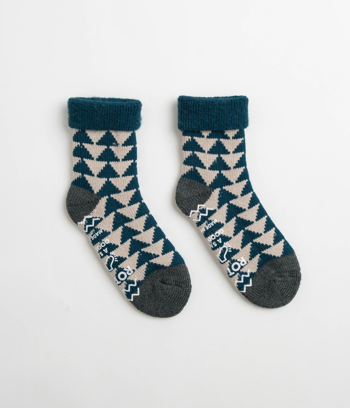 RoToTo Comfy Room Sankaku Socks - Blue Green / Charcoal
